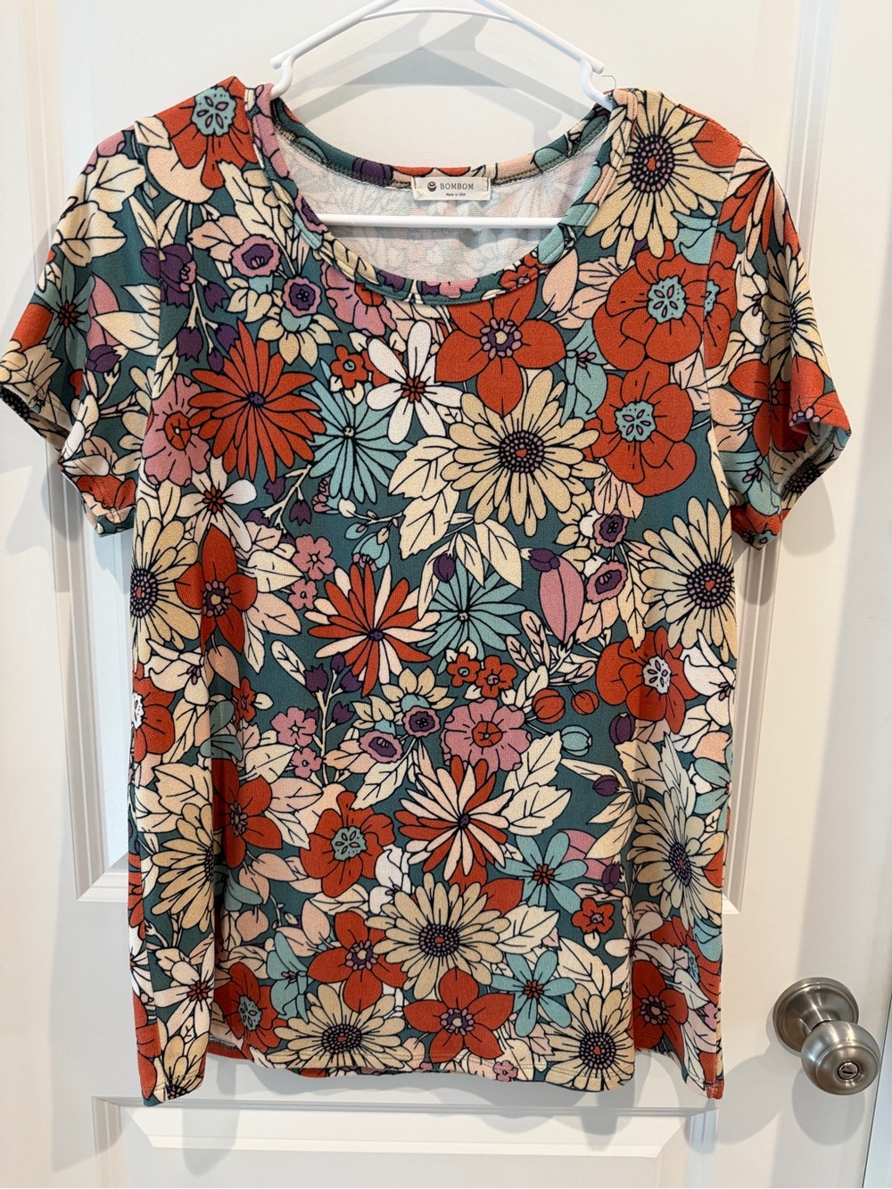 BOMBOM Floral Short-Sleeve Top Size Unknown See Measurements